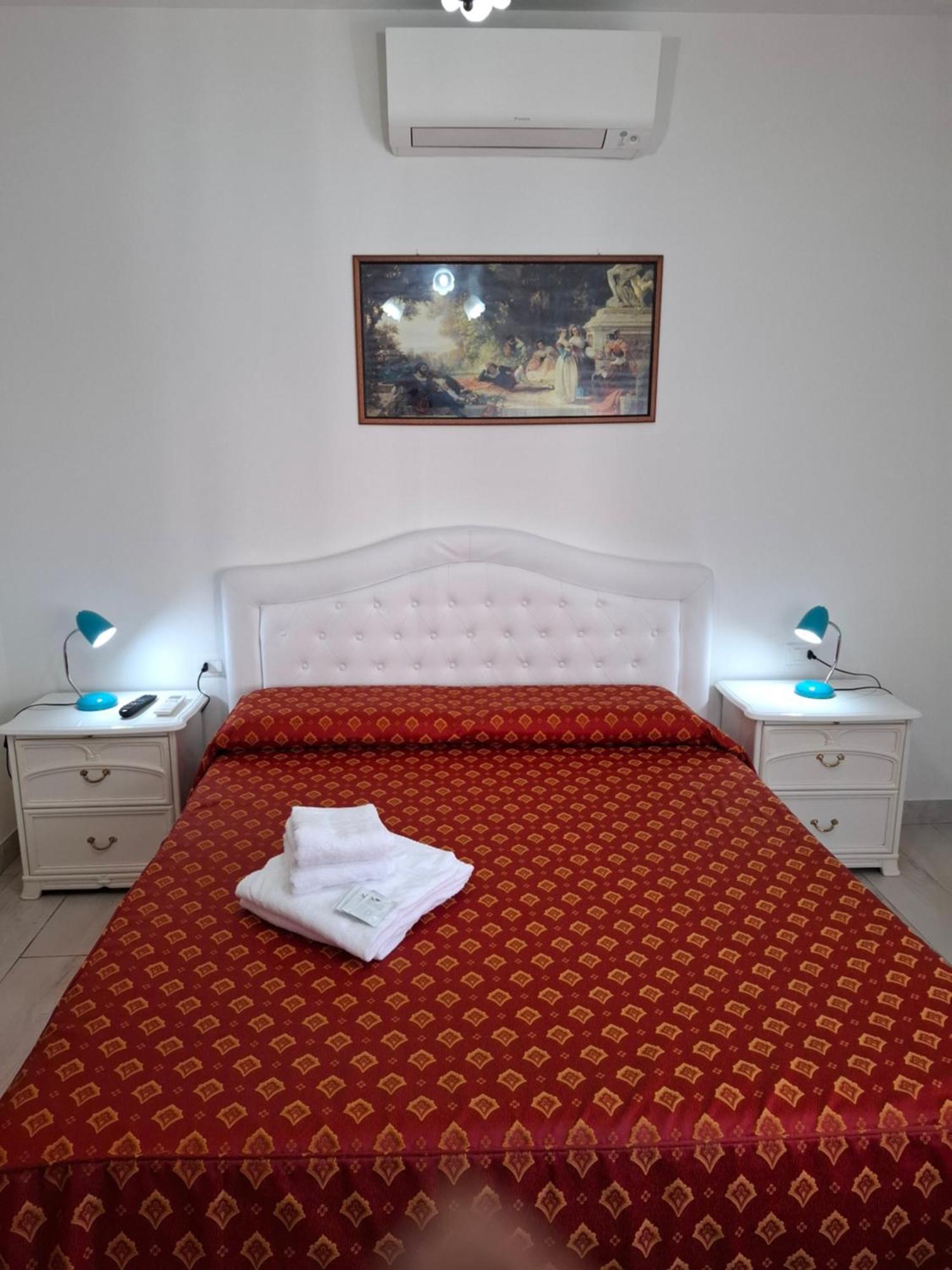Bed and Breakfast Le Maschere Местре Экстерьер фото